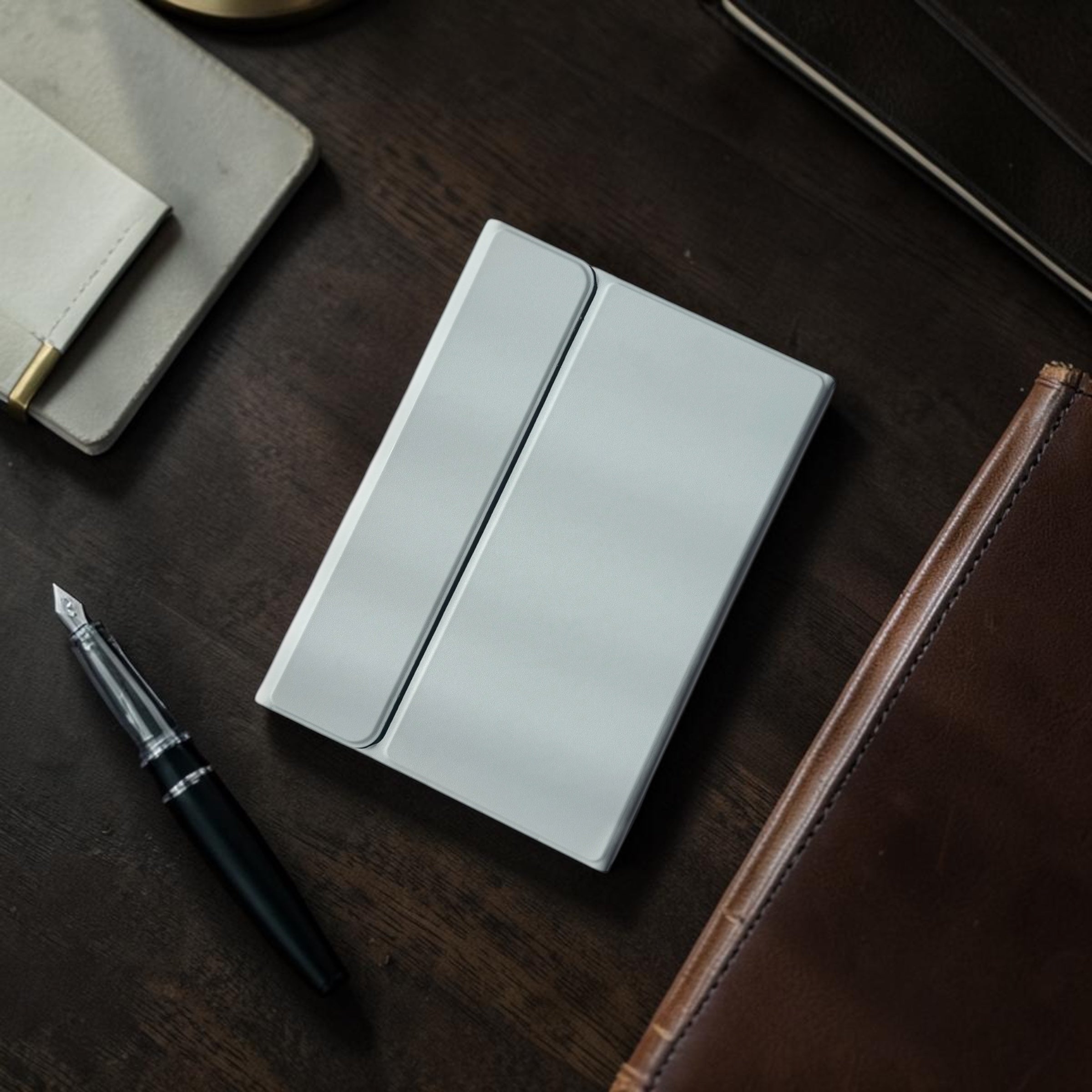 Agenda tipo Folio con Teclado Inalambrico (iOS & Android)