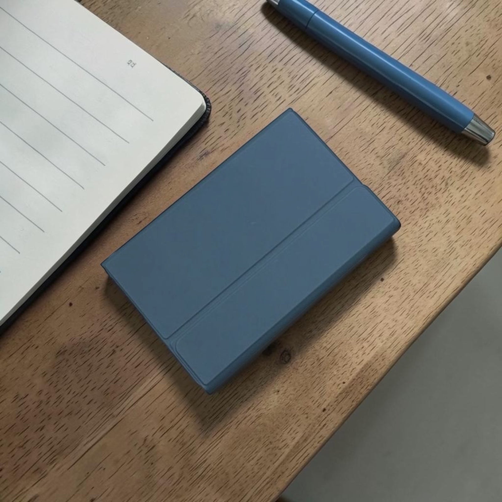 Agenda tipo Folio con Teclado Inalambrico (iOS & Android)